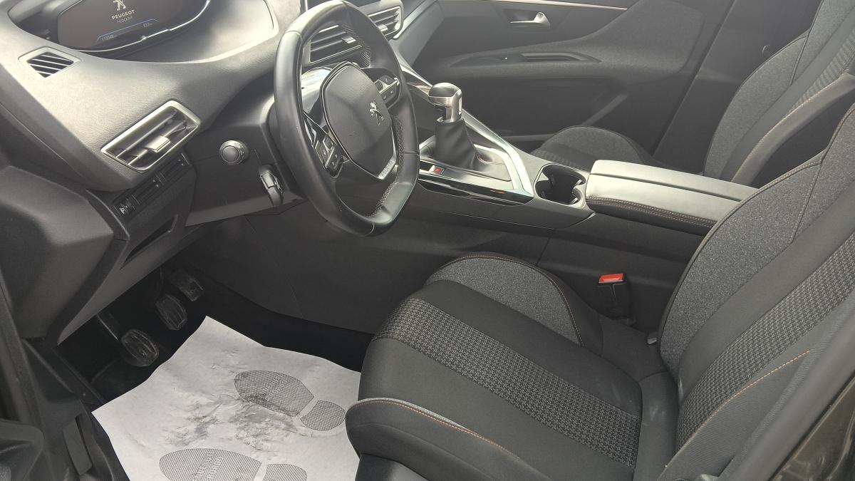 Peugeot 3008 BlueHDi 130 S&S Business